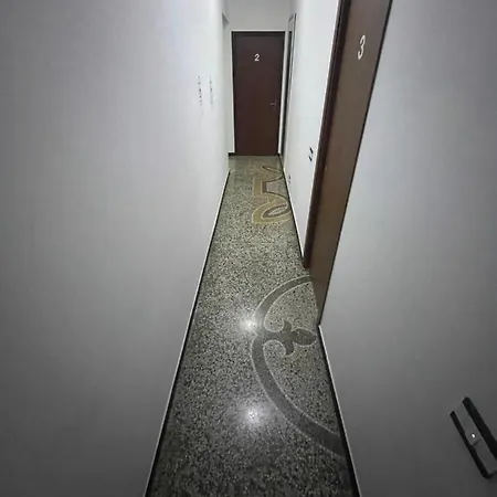 Gasthuis Affittacamere Fuorigrotta *